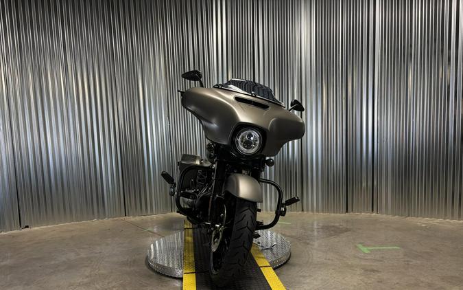 2019 Harley-Davidson Street Glide Special INDSTRL GRY DNM