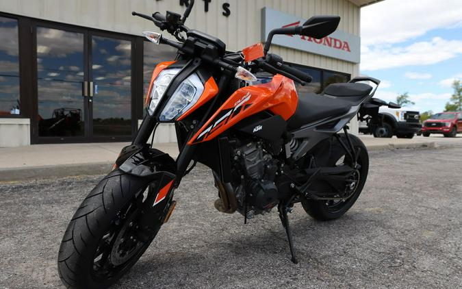 2024 KTM 790 Duke