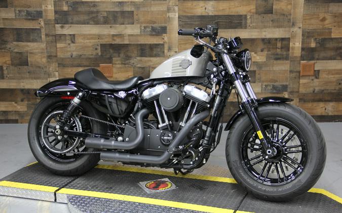 2016 Harley-Davidson Forty-Eight Billet Silver