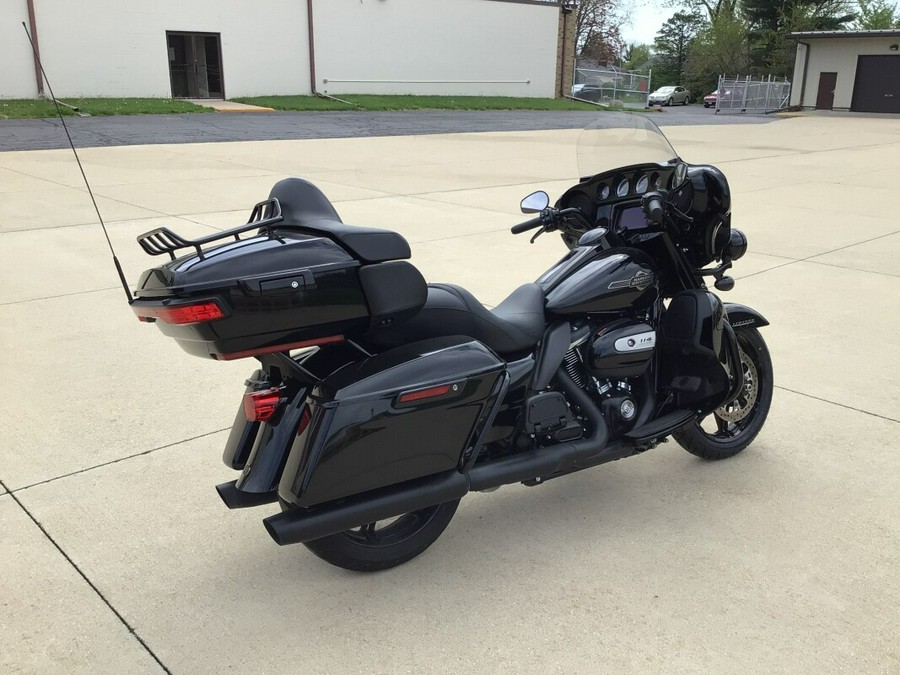 2023 FLHTK Ultra Limited