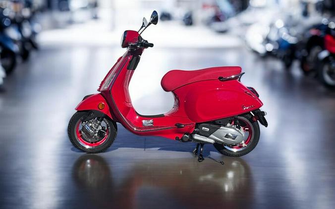 2025 Vespa Primavera 150 Red