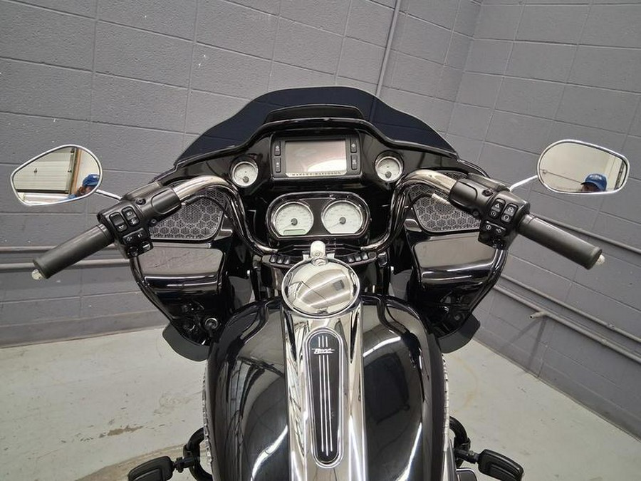 2017 Harley-Davidson® FLTRXS - Road Glide® Special