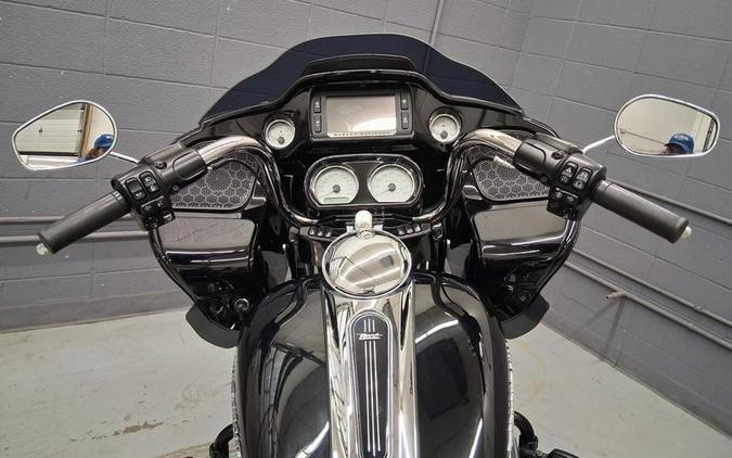 2017 Harley-Davidson® FLTRXS - Road Glide® Special