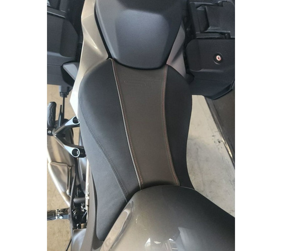 2025 Suzuki GSX-S 1000GT