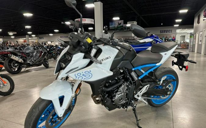 2023 Suzuki GSX-8S