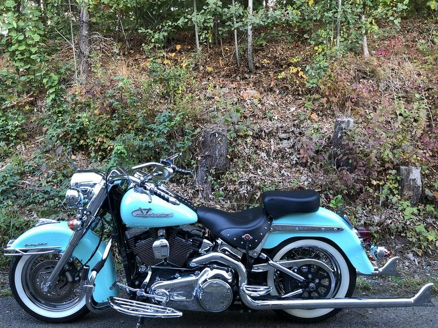 2011 Harley-Davidson® FLSTC - Heritage Softail® Classic