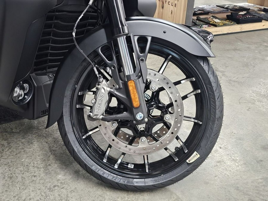 2025 Indian Motorcycle® Roadmaster® PowerPlus Dark Horse®