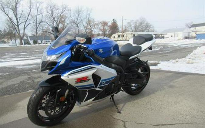 2016 Suzuki GSX-R1000 Commemorative Edition