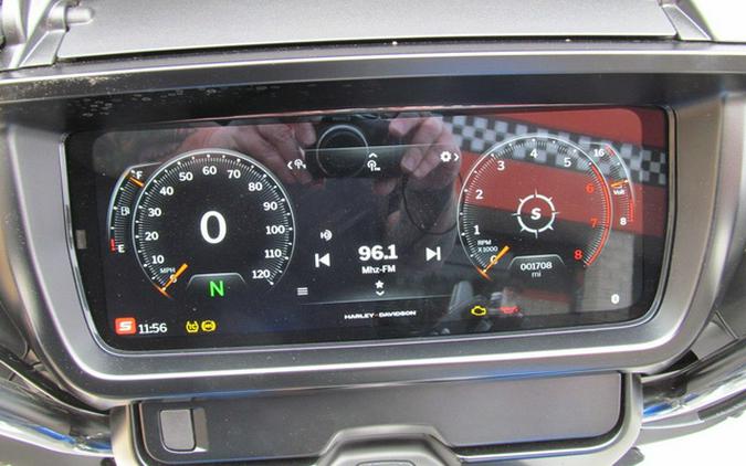 2025 Harley-Davidson FLHX - Street Glide