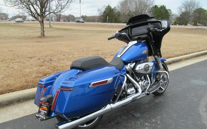 2025 Harley-Davidson FLHX - Street Glide
