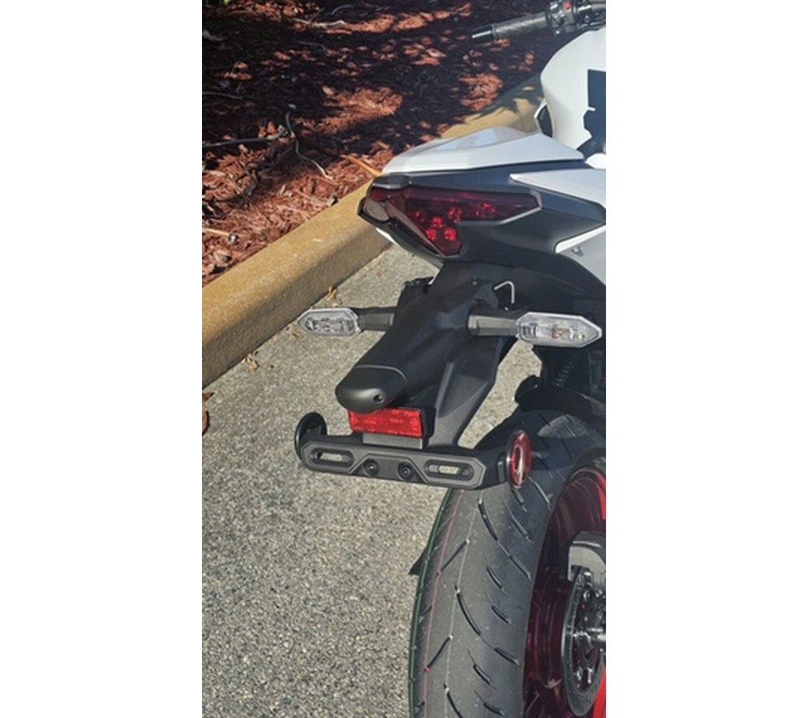 2026 Kawasaki Z500 SE ABS