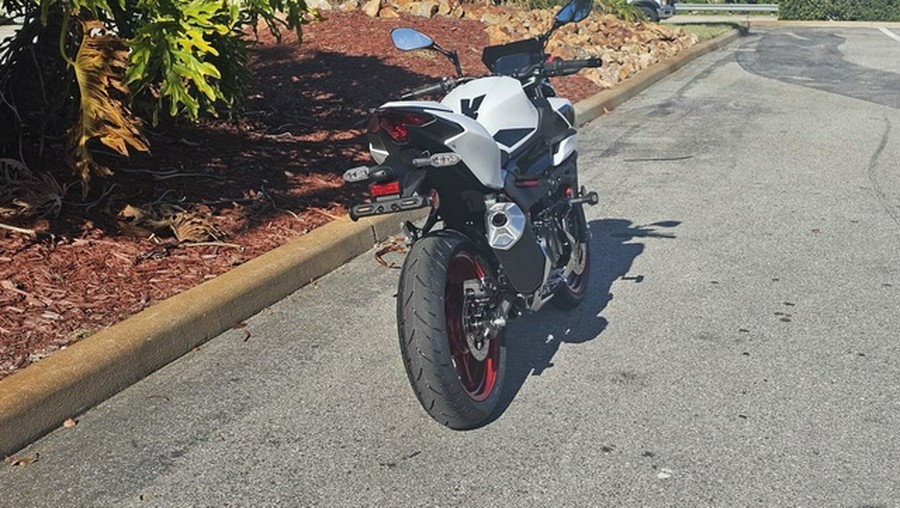 2026 Kawasaki Z500 SE ABS