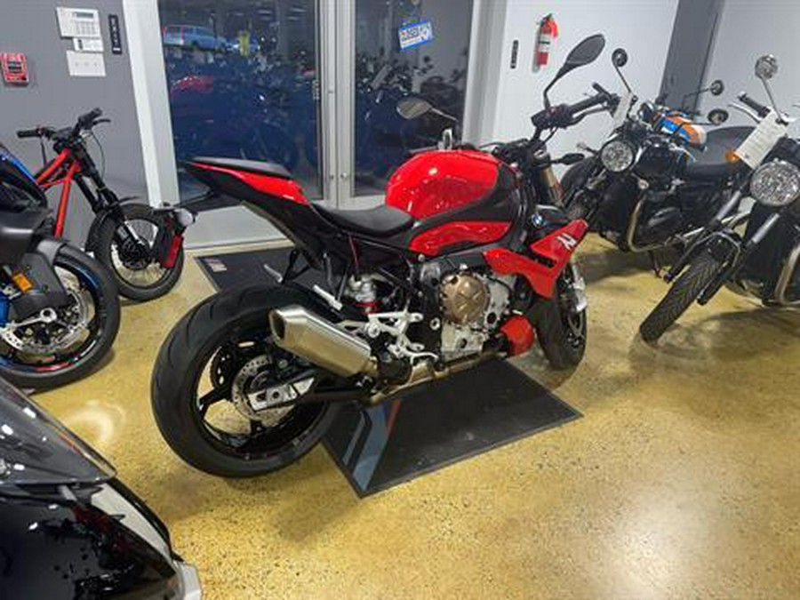 2022 BMW S 1000 R
