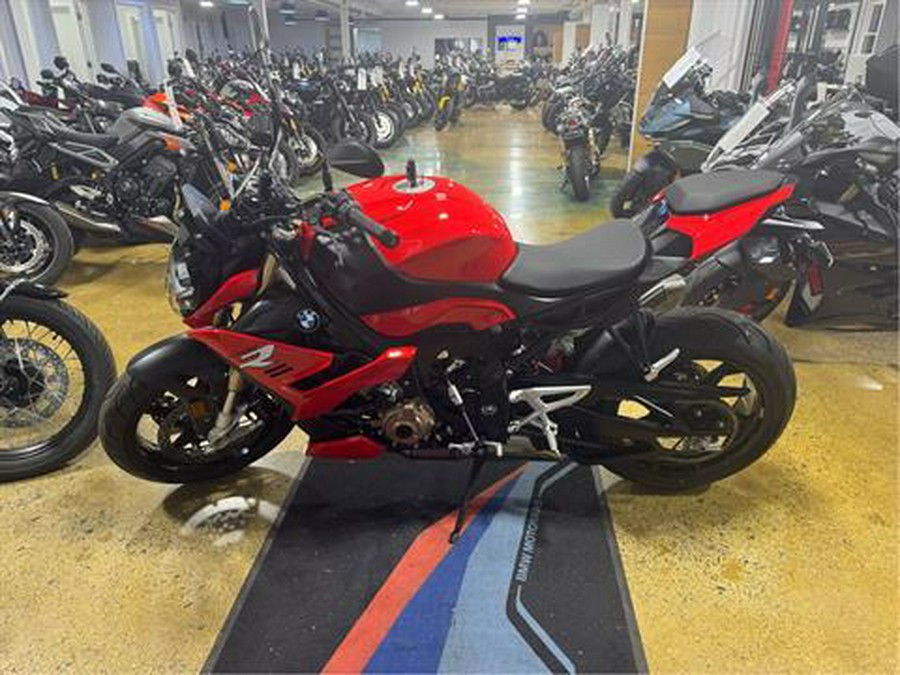 2022 BMW S 1000 R