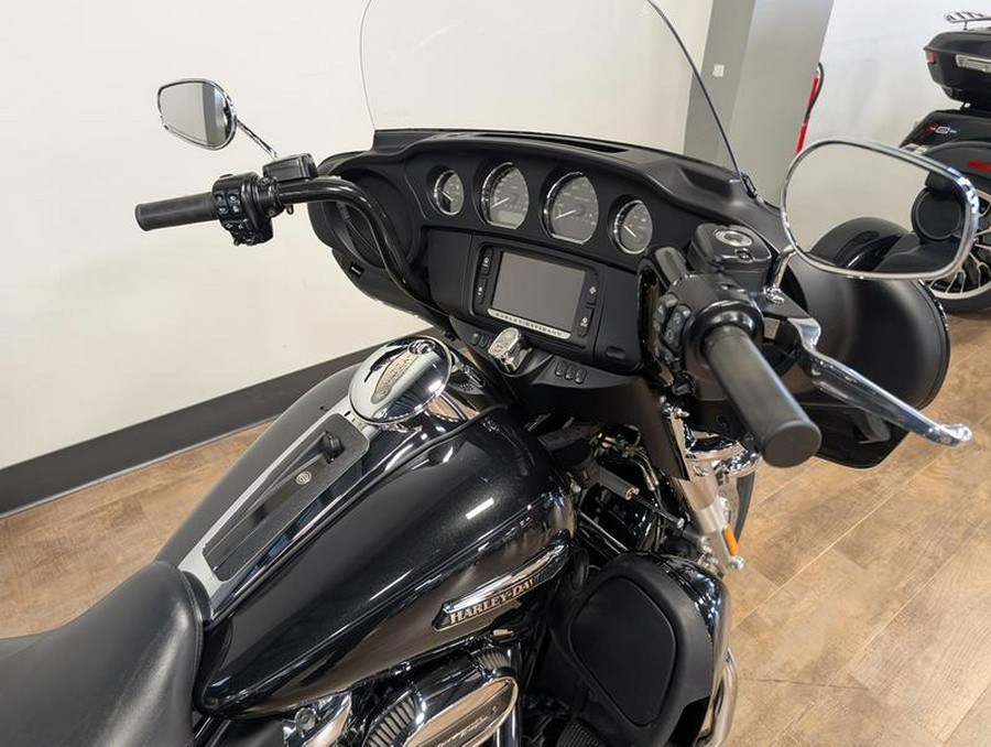 2018 Harley-Davidson® FLHTCUTG - Tri Glide® Ultra