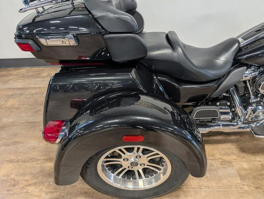 2018 Harley-Davidson® FLHTCUTG - Tri Glide® Ultra