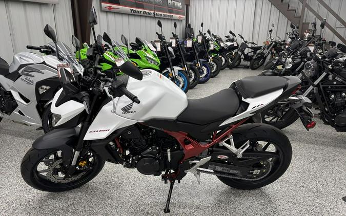 2025 Honda CB750 Hornet Base