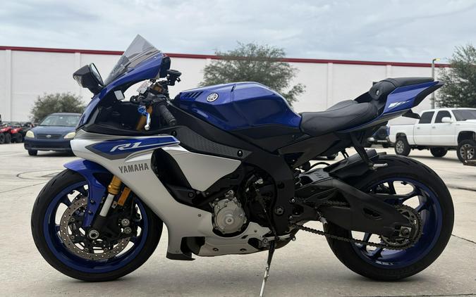 2015 Yamaha YZFR1