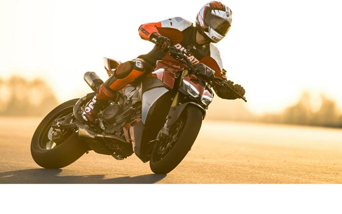 2026 Ducati Streetfighter V2 S