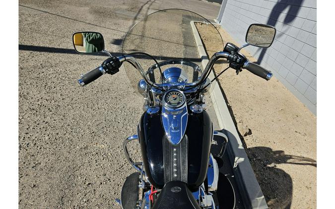 2011 Harley-Davidson® FLSTC Heritage Softail Classic