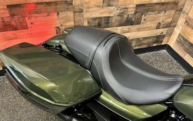 2026 Harley-Davidson® Road Glide® Olive Steel Metallic / Vivid Black - Black FLTRX