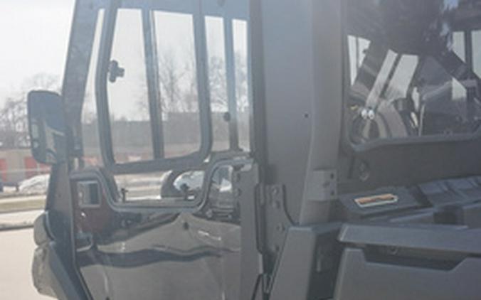 2023 Can-Am HD7 CAMO W/CAB & HEAT