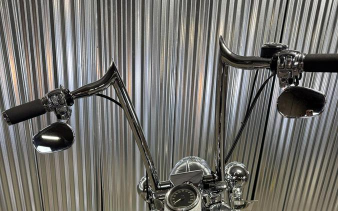 2006 Harley-Davidson Road King Classic BLACK W/PINSTRIPE