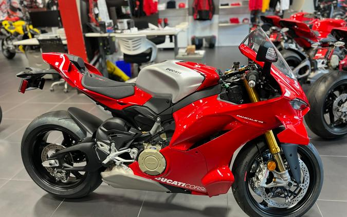 2026 Ducati Panigale V4 R