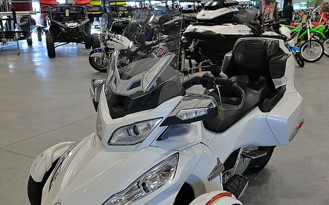 2015 CAN-AM Spyder RT