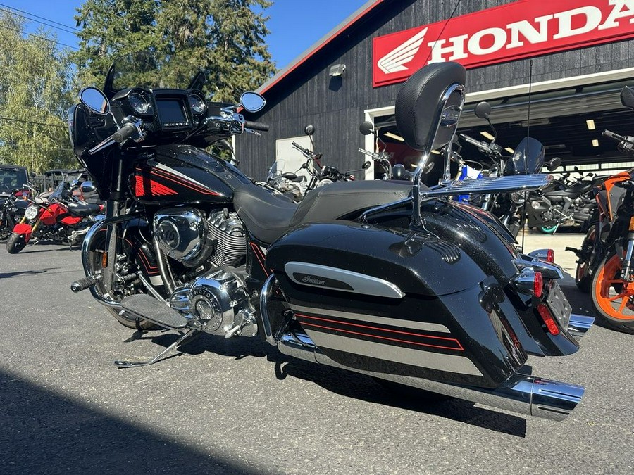 2020 Indian Motorcycle® Chieftain® Limited Thunder Black w/Graphics