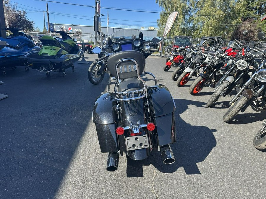 2020 Indian Motorcycle® Chieftain® Limited Thunder Black w/Graphics