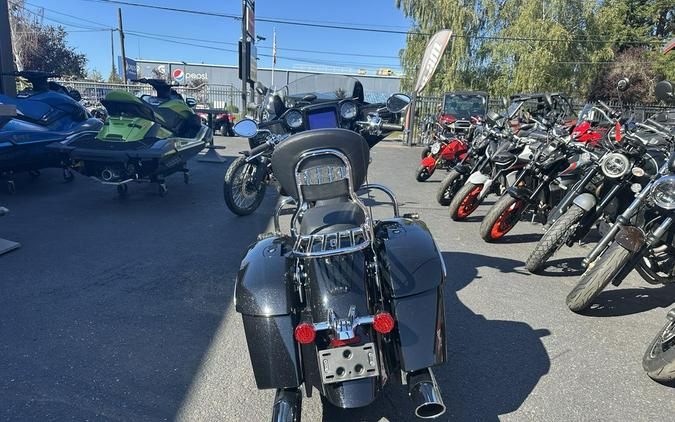 2020 Indian Motorcycle® Chieftain® Limited Thunder Black w/Graphics