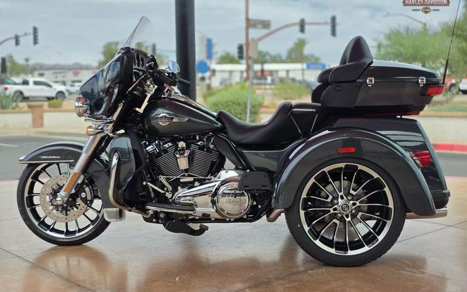 2025 Harley-Davidson® FLHTCUTG - Tri Glide® Ultra