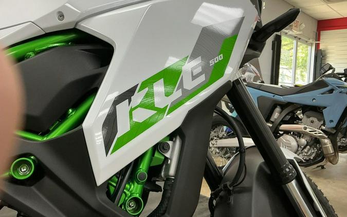 2026 Kawasaki KLE500 SE ABS