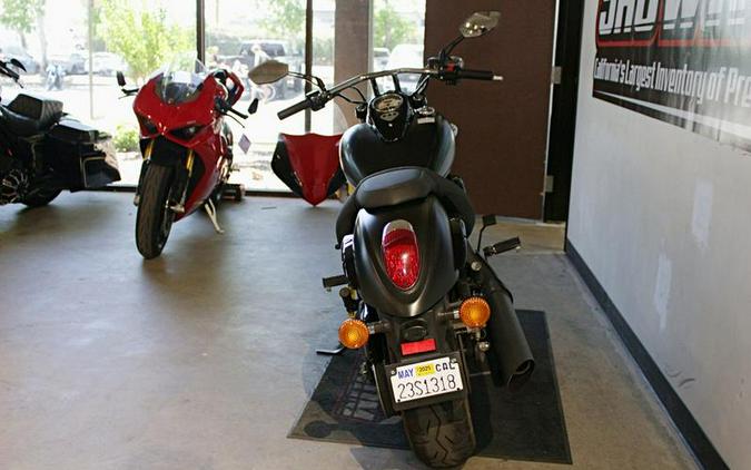 2017 Kawasaki Vulcan® 900 Custom