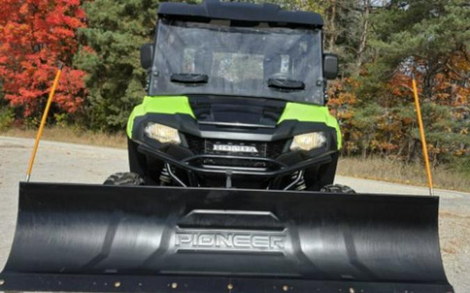 2024 Honda Pioneer 700-4 Deluxe