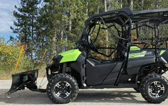 2024 Honda Pioneer 700-4 Deluxe