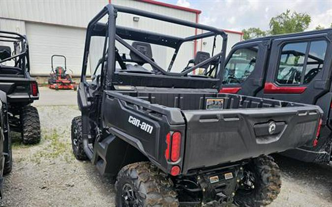 2024 Can-Am Defender DPS HD7