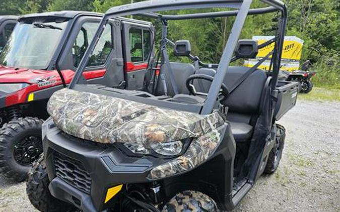 2024 Can-Am Defender DPS HD7