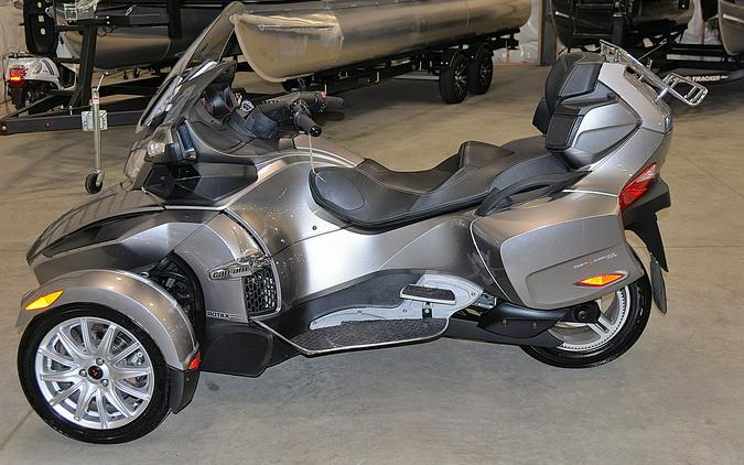 2013 CAN-AM Spyder RT