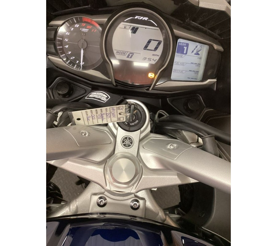 2023 Yamaha FJR 1300ES