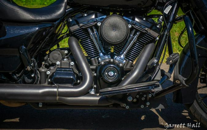 2018 Harley-Davidson® FLHRXS - Road King® Special