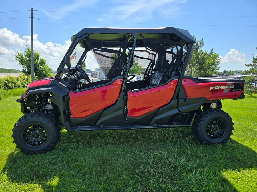2025 Honda Pioneer 1000-6 Deluxe Crew