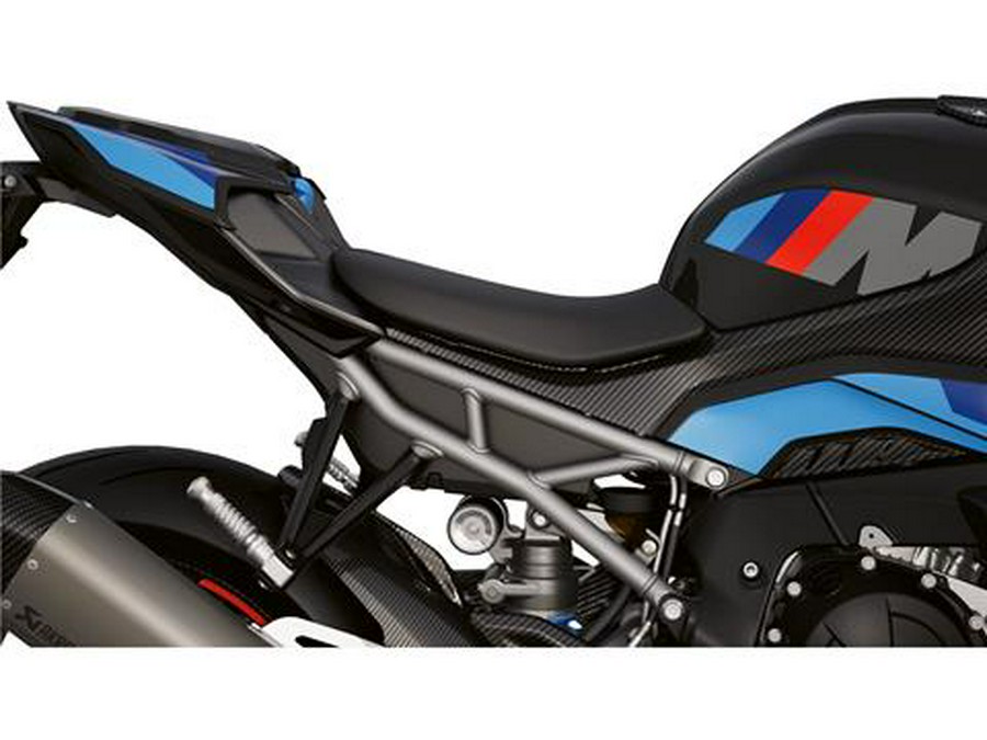 2026 BMW M 1000 R