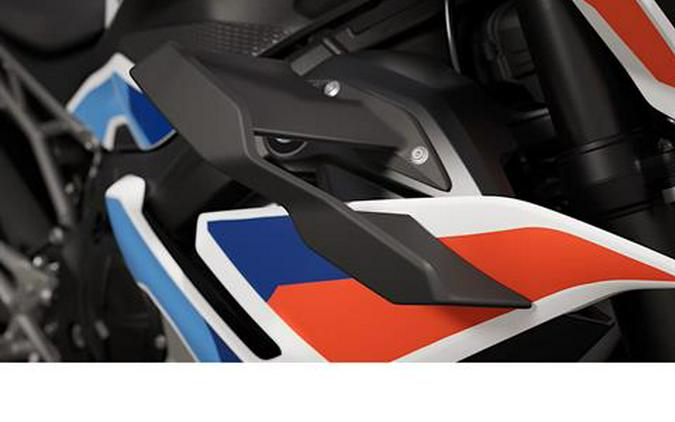 2026 BMW M 1000 R