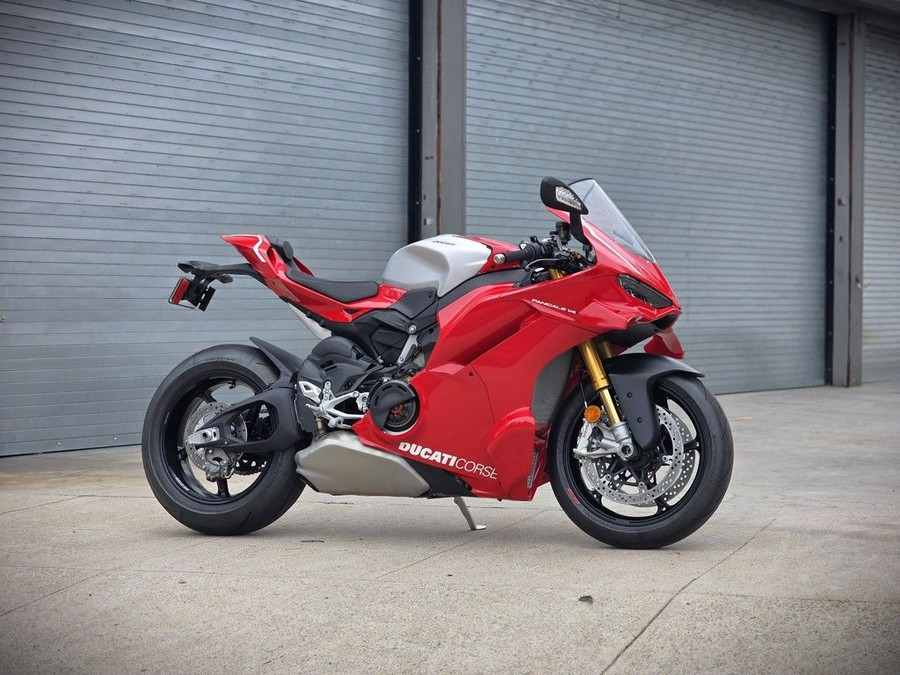 2026 Ducati Panigale V4 R