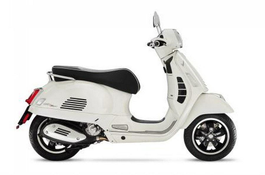 2022 Vespa GTS Super 300