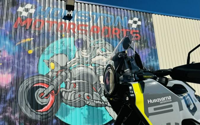 2024 Husqvarna® Norden 901