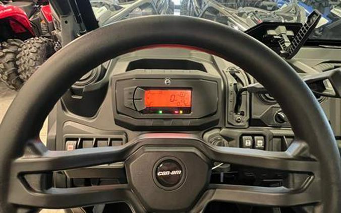 2024 Can-Am Defender DPS CAB
