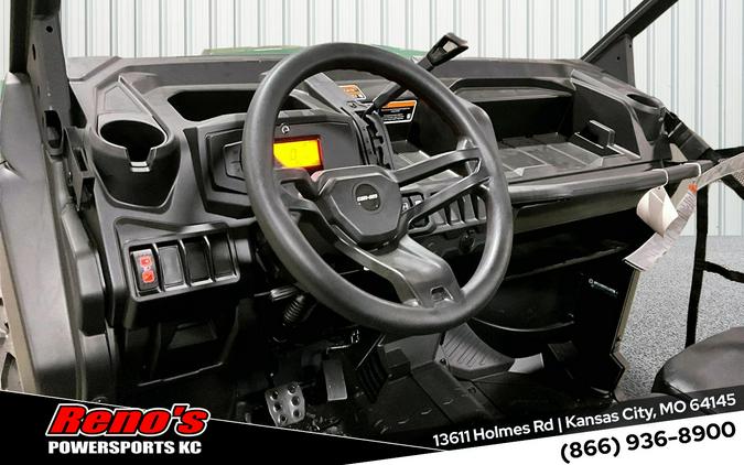 2025 Can-Am Defender DPS HD7
